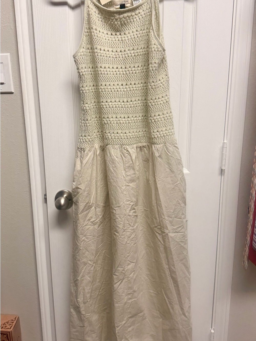 Universal Thread Cream Crochet Tank Top